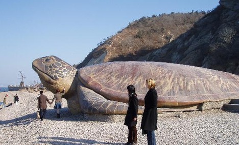 3515342-tiger_beach_scenic_park_dalian